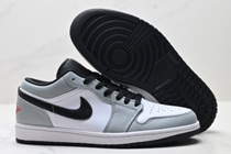 Women Jordan 1 Low 055